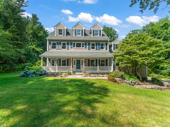 9 Farmery Road, Newtown, CT 06482