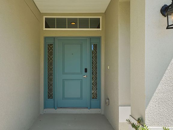 3rd image of 885 Clearmont Street