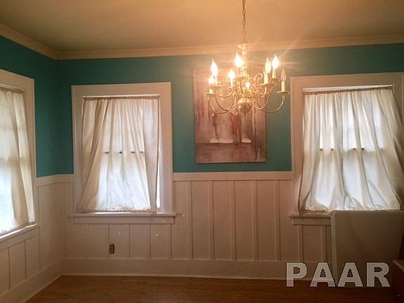 3rd image of 415 E Archer Ave