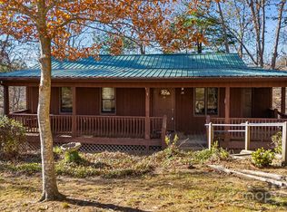 20 N Hall Dr, Weaverville, NC 28787