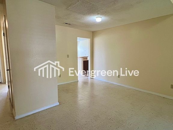 4th image of 214 Barrow Ct