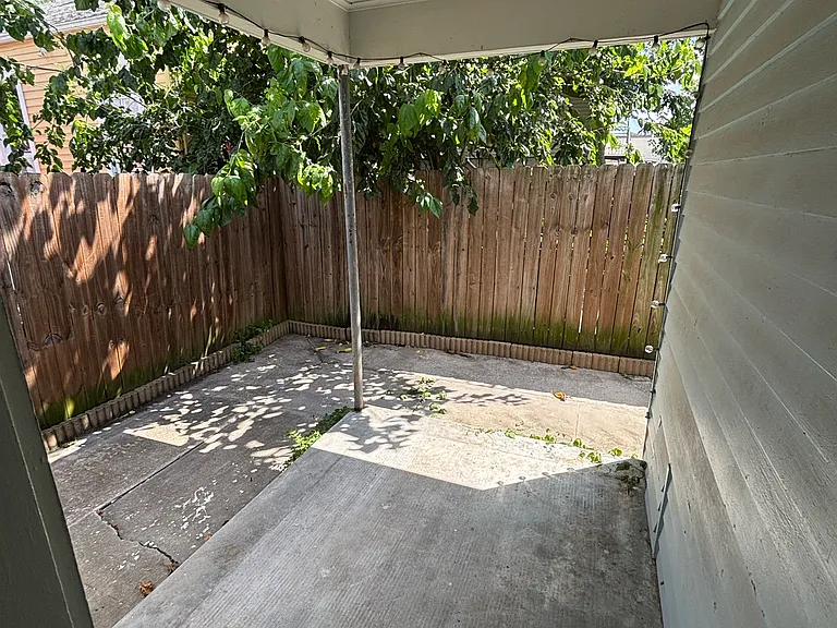7471 Hurst St — Photo 9