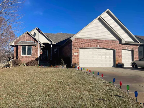902 E Clear Creek St, Clearwater, KS 67026
