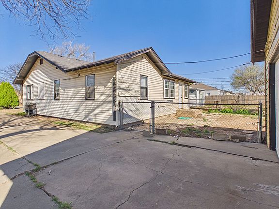 4th image of 3411 S Polk St