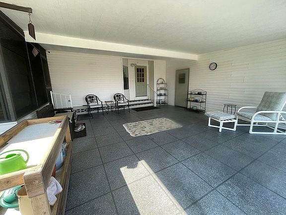 Front entrance!