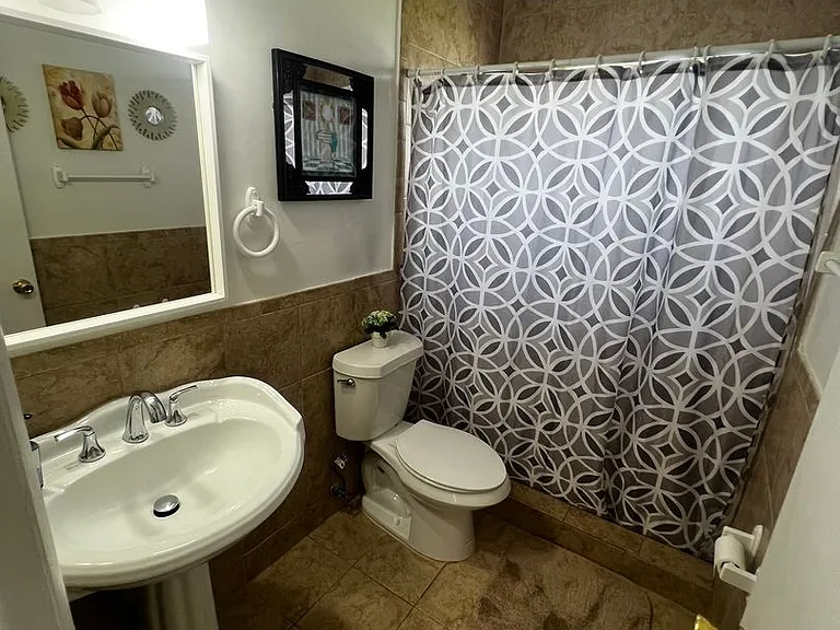 173 SE Fallon Dr — Photo 8
