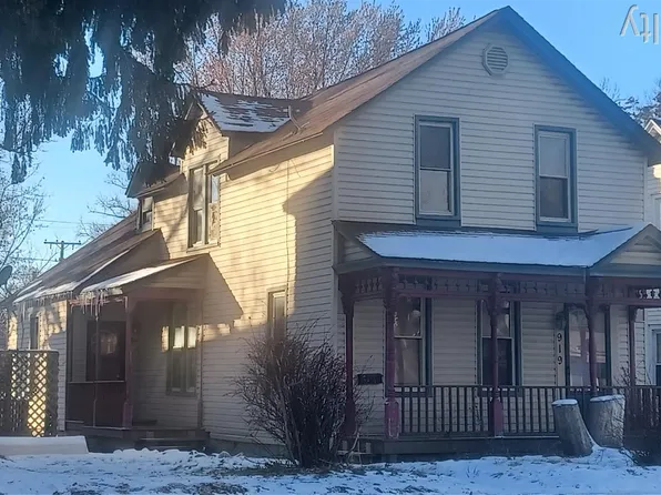 919 10th St, Port Huron, MI 48060