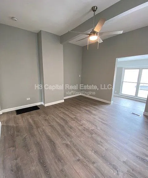 408 W Clay St — Photo 5