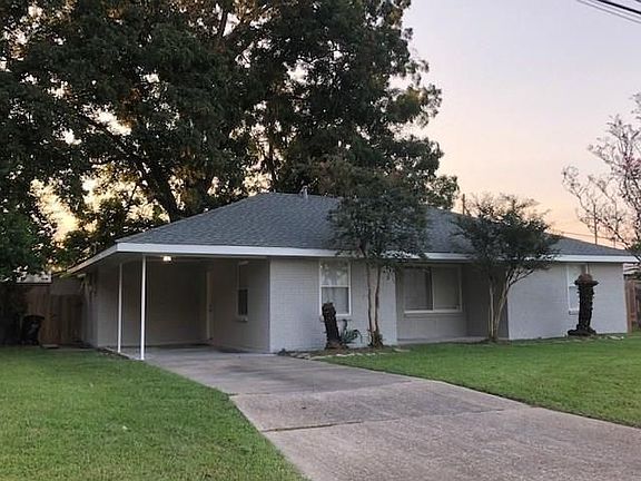 2nd image of 102 Park Dr