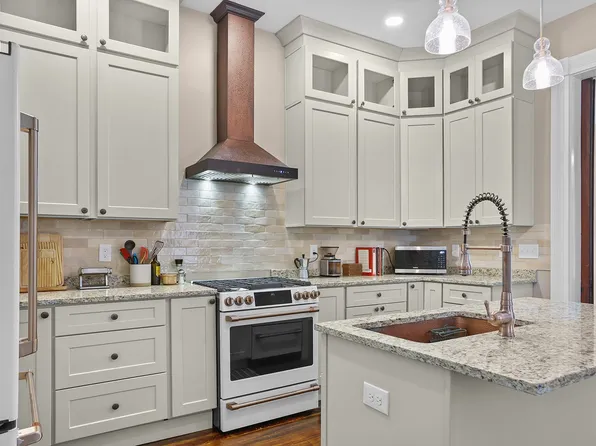 (undisclosed Address), Lexington, KY 40508