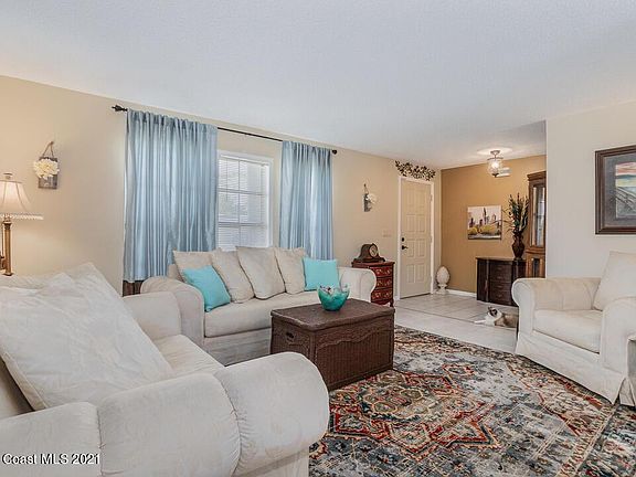 3rd image of 3189 Woodsmill Dr