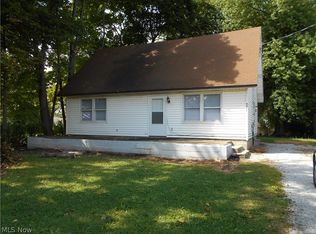 6671 Lake Rd W, Madison, OH 44057