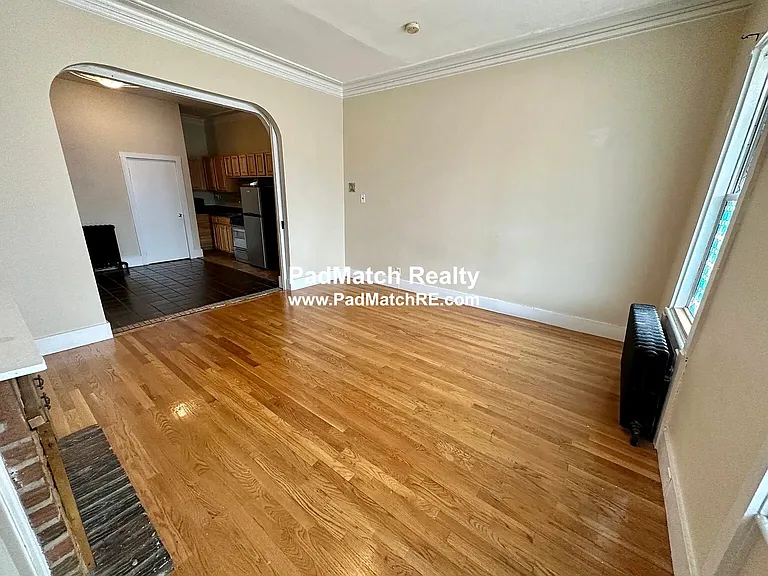 381 Dorchester St #1A — Photo 4