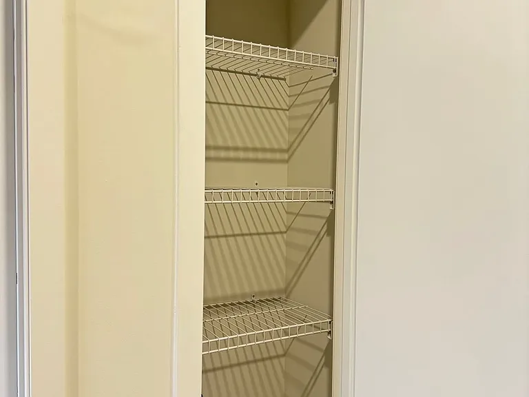 141 Honeycrisp Cres #Townhouse 194 — Photo 6