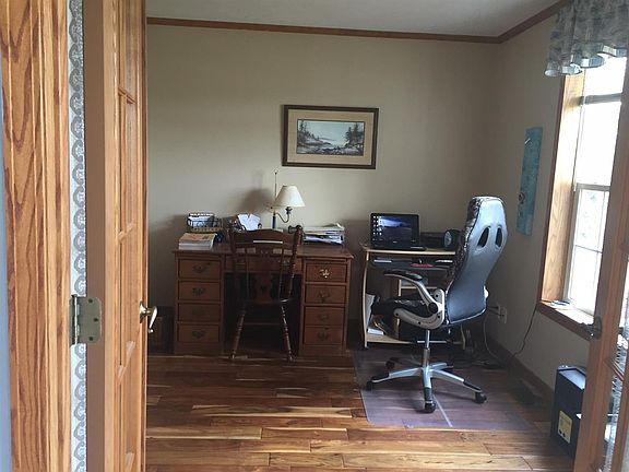 2nd image of 134 N Alden Dr