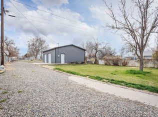 424 E 3rd Ave, Kennewick, WA 99336