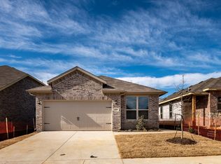 928 Crockett St, Aubrey, TX 76227