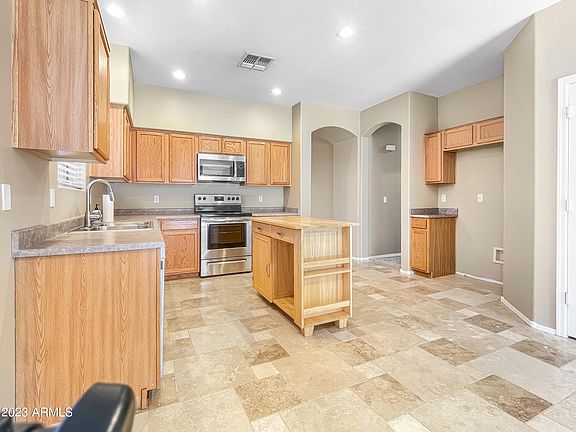 3rd image of 16513 N 71ST Avenue