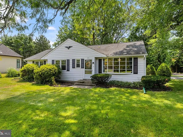 521 Village Rd W, West Windsor, NJ 08550