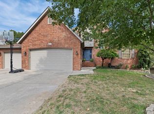 805 E Stone Ridge Dr, Ozark, MO 65721