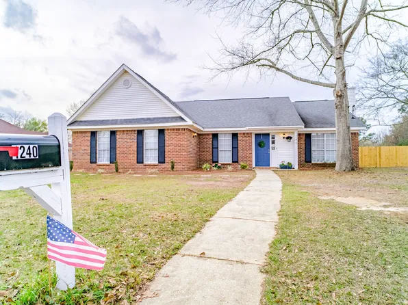1240 Smokerise Dr, Mobile, AL 36695