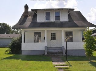 213 Jackson Ave, Madison, WV 25130
