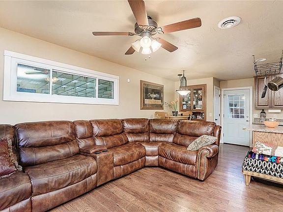 2nd image of 1431 Concord Dr