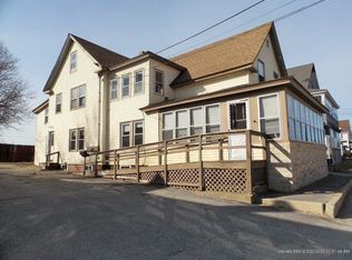 25 Monument St, Winslow, ME 04901