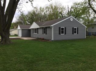 1321 McDonald Ave, Hastings, NE 68901