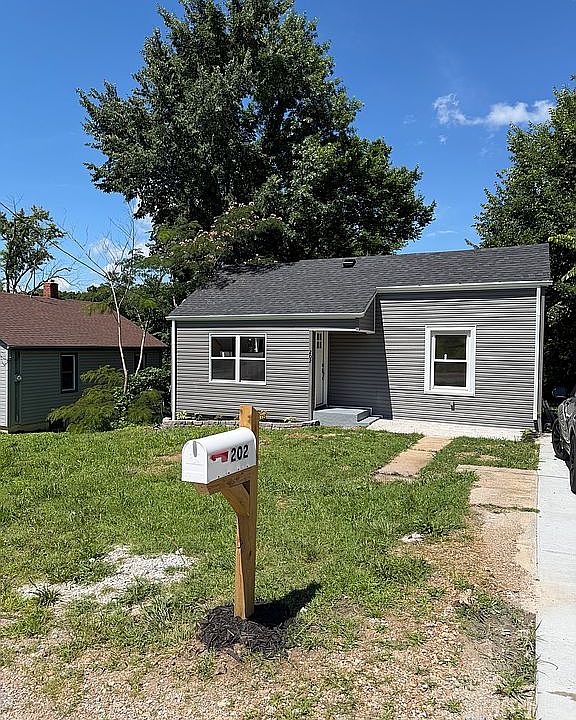 1st image of 202 S Frost St