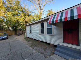864 W Grant St, Baton Rouge, LA