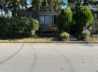 9 Georgia Ave, Port Monmouth, NJ 07758