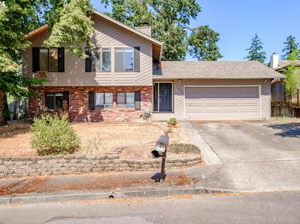 7020 Debbie Ct, Gladstone, OR 97027