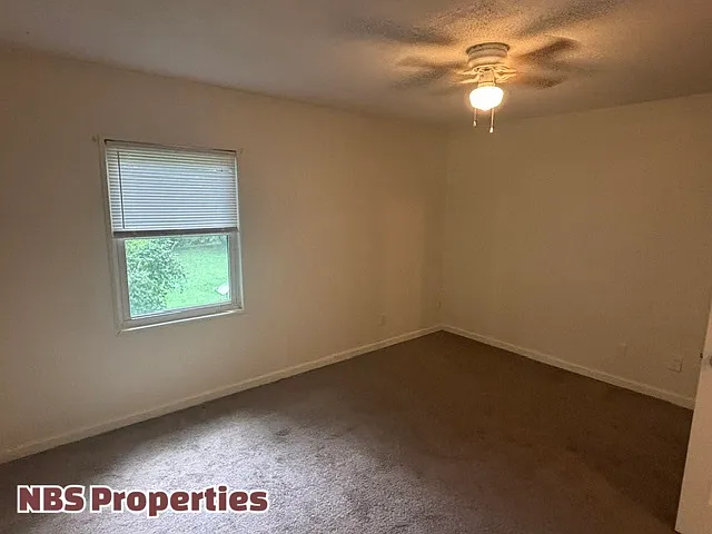 867 N Gallaher View Road Northwestunit #105 — Photo 12