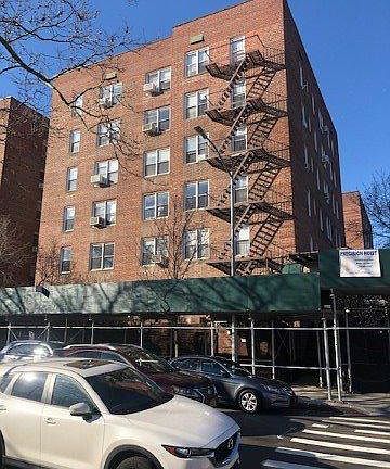 3rd image of 3304 93rd St APT 3V