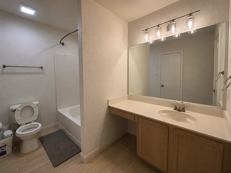 806 W Colony Dr — Photo 7