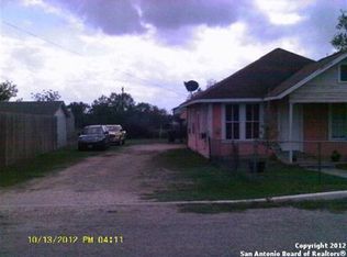 611 N Dickson St, Poth, TX 78147