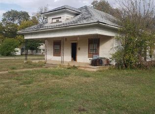 508 W Kiowa St, Lindsay, OK 73052