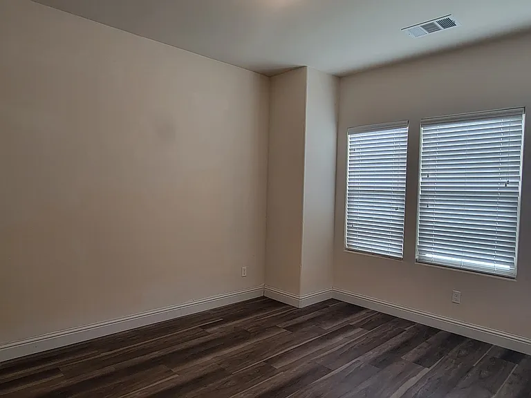 6003 Glen Rose Ave — Photo 12