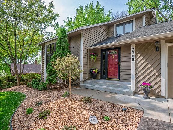 3rd image of 5705 Quinwood Ln N