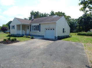 100 Cherry Tree Farm Rd, Middletown, NJ 07748