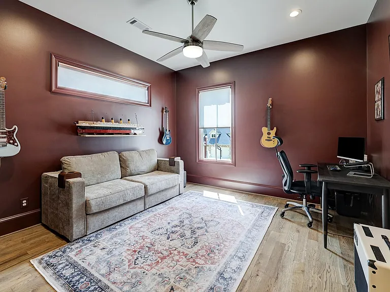 1322 Caywood Ln — Photo 26