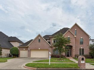 1915 Parklake Village Dr, Katy, TX 77450