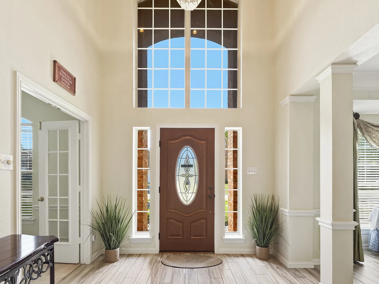 4 bed, 3.5 bath, 3590 sqft, $4,200 — Photo 4