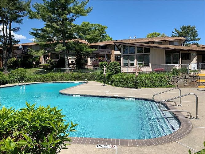 1st image of 35 Sierra Vista Ln