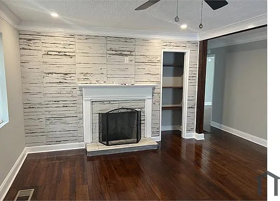 4 bed, 2800 sqft, $2,500 — Photo 2