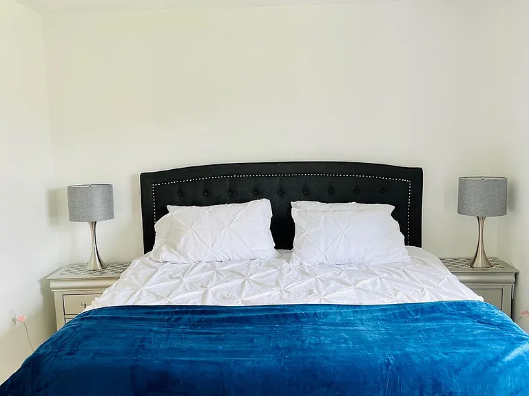 KING SIZE BED
