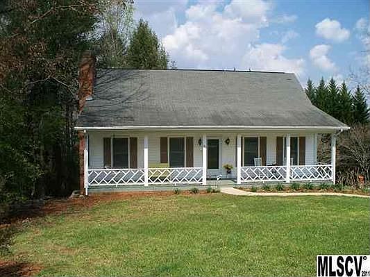 1st image of 1017 Woodbine Pl NE
