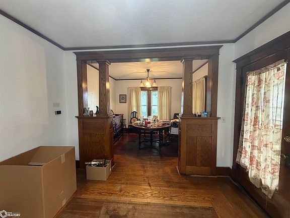 5th image of 222 S Main St