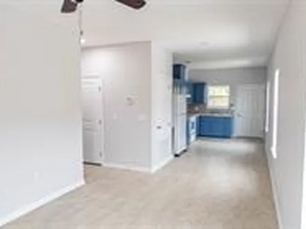 1808 Columbia St. - D